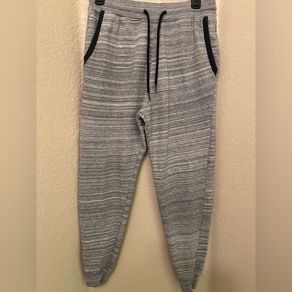 Hollister Women’s Preloved Joggers Size XS